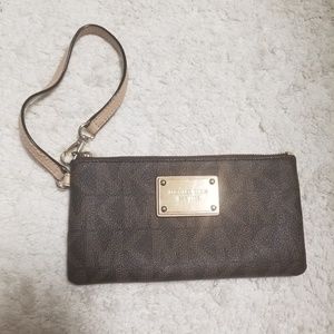Michael Kors Wristlet
